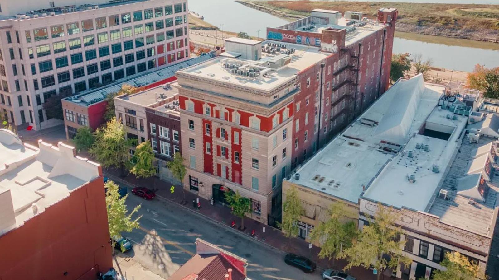 Landing At 99 Front - 2 Bedrooms In Downtown Apartment *